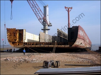 Docking Conversion ship with Marine Airbags