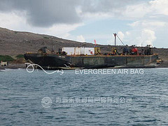 Rescue Grounded Barges with Evergreen Airbags