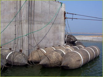 Marine airbags for salvage、buoyancy and refloatation projetct 6 Marine airbags for salvage、buoyancy and refloatation projetct