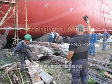 Danube River Salvage Project-6500 CBM LPG Vessel Re-launch with evergreen airbags