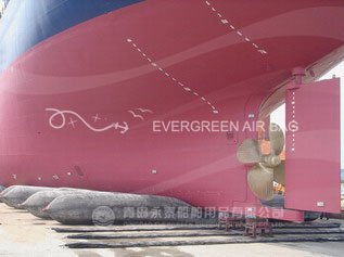 12,000 DWT Bulk Carrier ship launched with Evergreen Airbags
