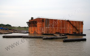 Steel portable cofferdam launched with marine airbags