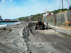 Rescue Grounded Barges with Evergreen Airbags
