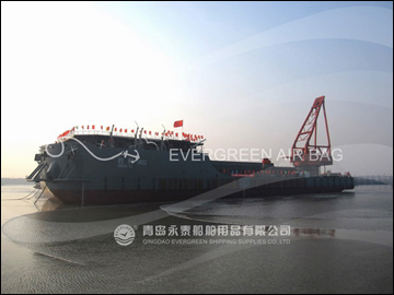 SINOPEC Launched Pipelaying barge“ shengli 902” with Evergreen airbags