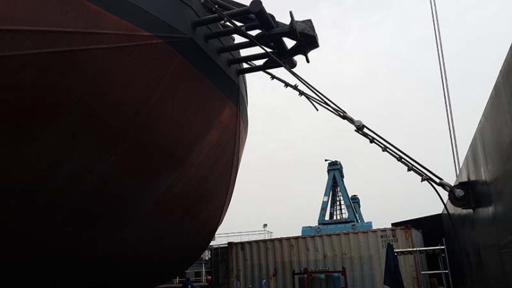 Evergreen Launches 300 ft barge atop another 300 ft barge with airbags